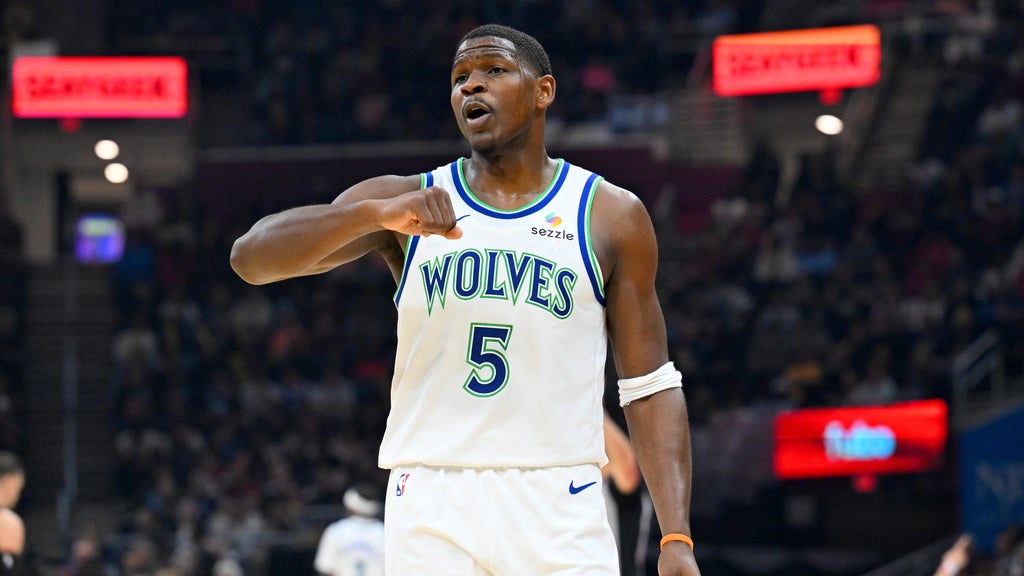 Timberwolves star Anthony Edwards to undergo knee procedure, will miss up to 2 months, ESPN sources says — Woodbury Sports news