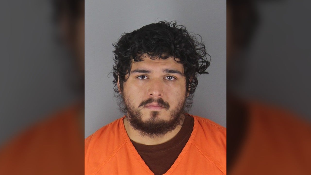Charges: Bloomington man stabbed roommate while he was asleep, severely injuring him — Woodbury Real Estate news